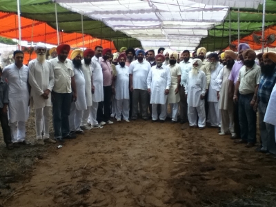 Jassi and supporters at Chappar on Sept 11, 2011