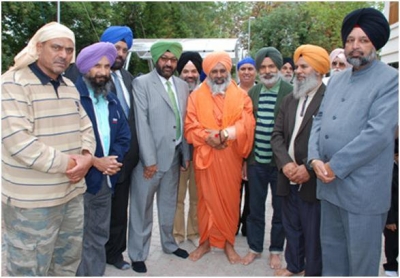 I was honoured to attend Akand Path at the Khalsa Primary School in Southall, London